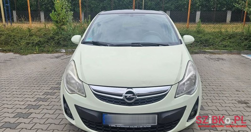 2011' Opel Corsa 1.4 16V Satellite photo #2