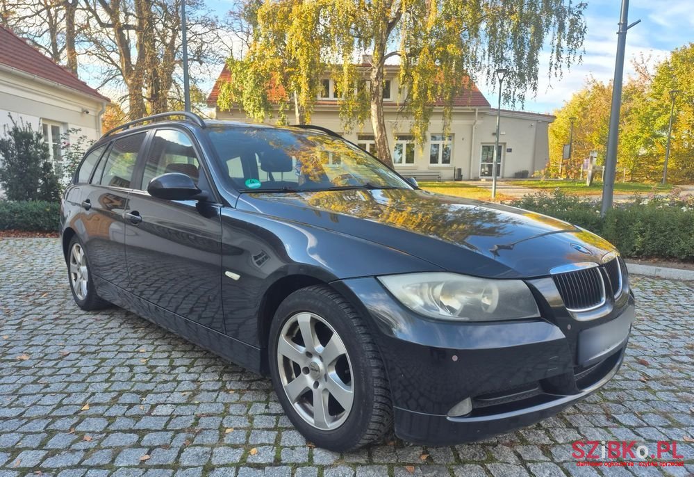 2007' BMW 3 Series 318I photo #5