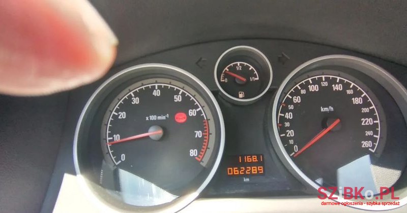 2010' Opel Astra Iii 1.6 Enjoy photo #1