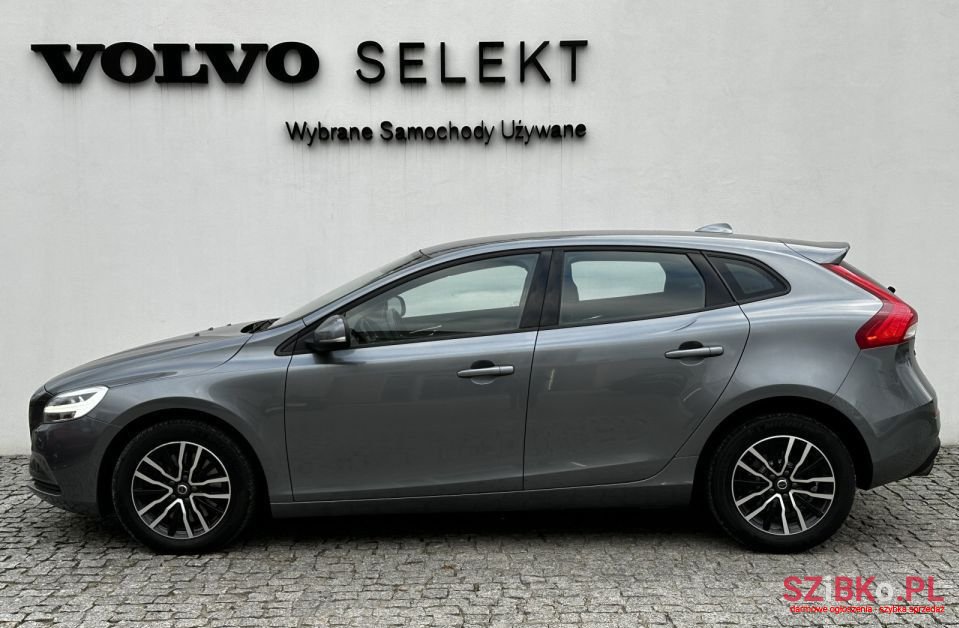 2018' Volvo V40 photo #2
