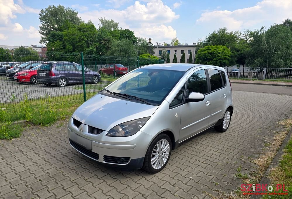2008' Mitsubishi Colt 1.3 Intense Eu5 photo #3