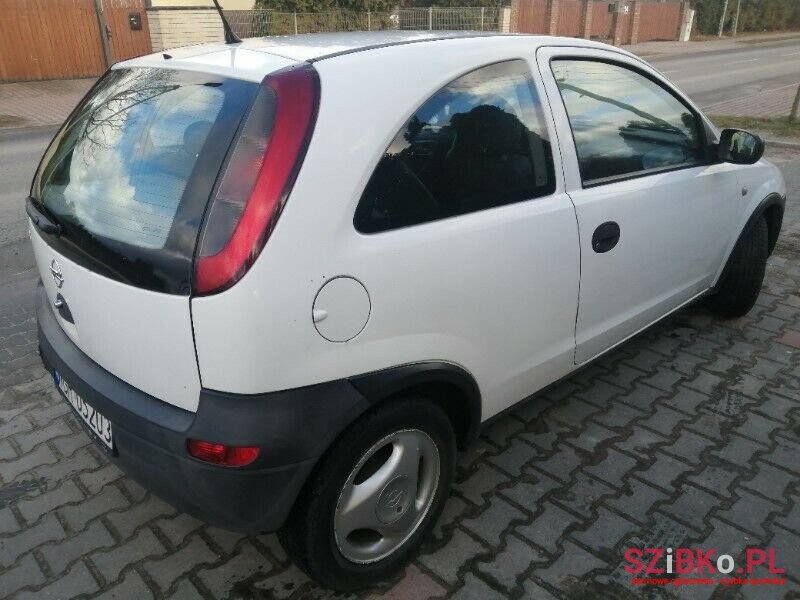 2002' Opel Corsa photo #2