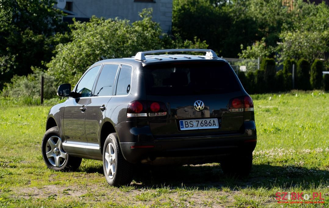 2007' Volkswagen Touareg photo #4