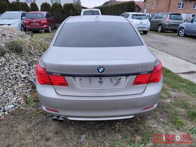 2008' BMW 7 Series 730D photo #6