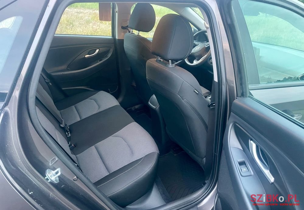 2017' Hyundai i30 1.4 Classic + photo #6