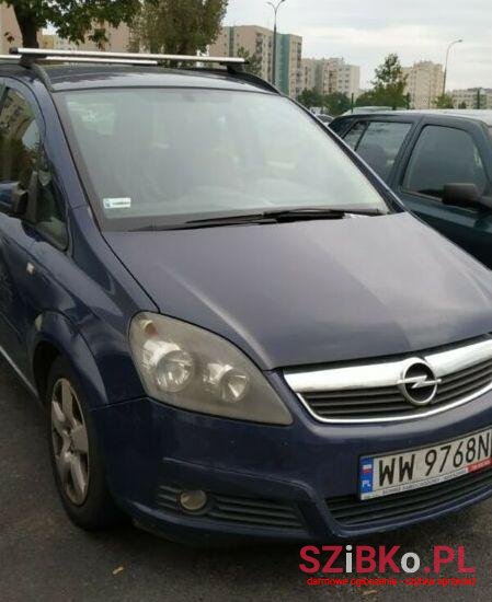 2005' Opel Zafira photo #2