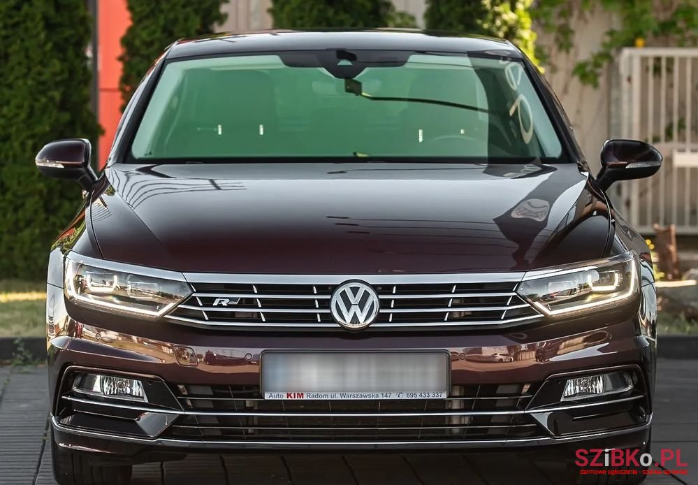 2015' Volkswagen Passat photo #4