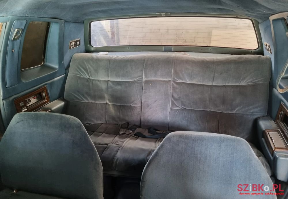 1982' Cadillac Fleetwood photo #5
