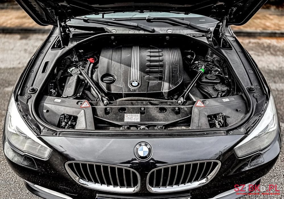 2010' BMW 5Gt photo #6