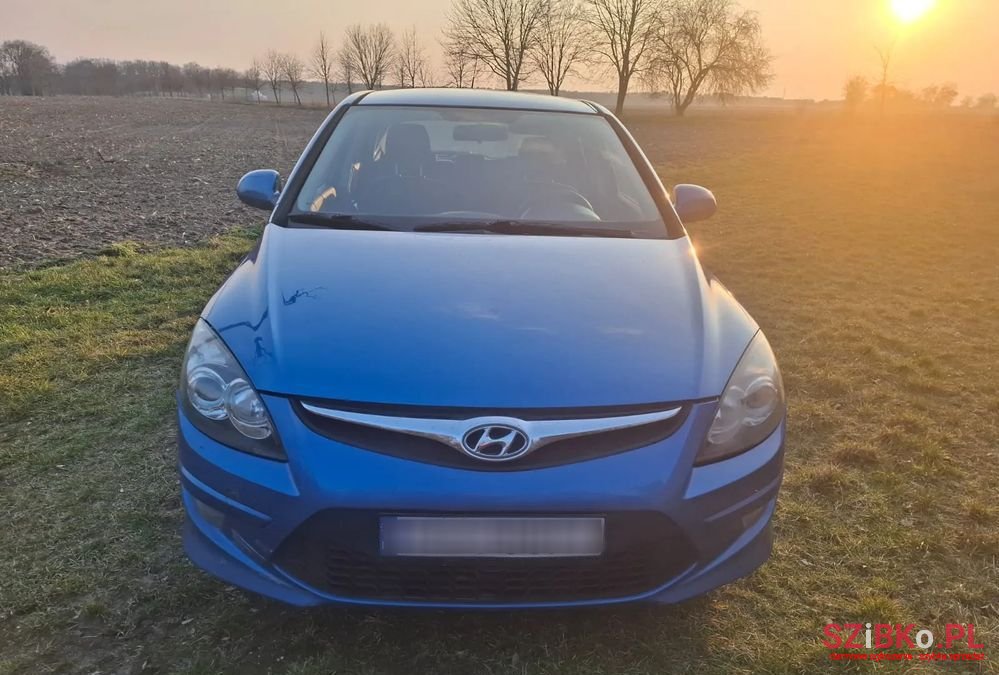 2010' Hyundai i30 photo #2