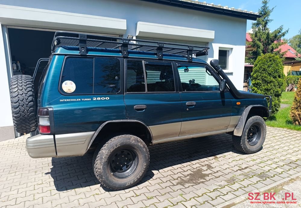 1997' Mitsubishi Pajero 2.8 Td Gls photo #3
