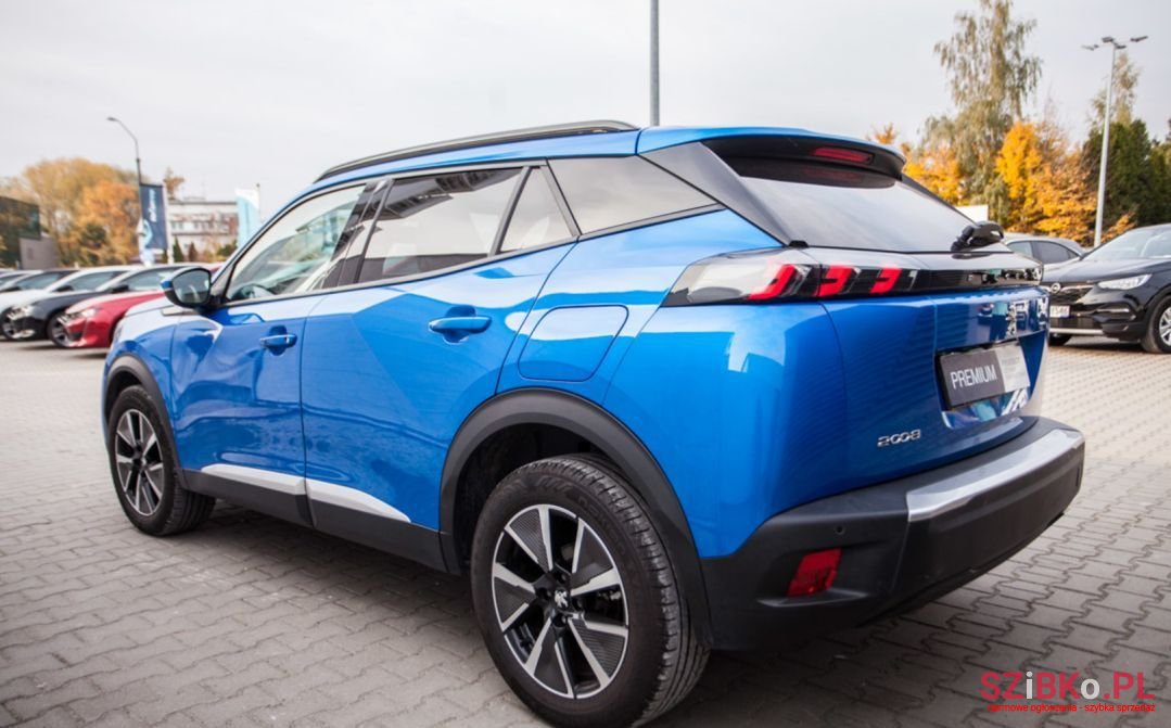 2020' Peugeot 2008 photo #3