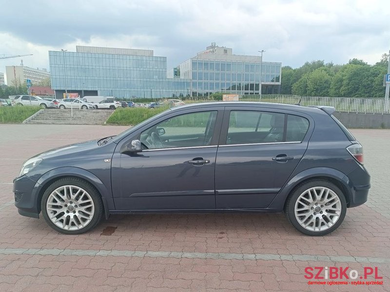 2009' Opel Astra photo #4