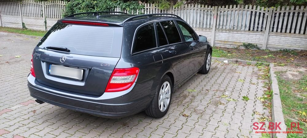 2010' Mercedes-Benz C-Class photo #4