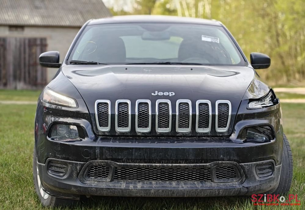 2015' Jeep Cherokee photo #3