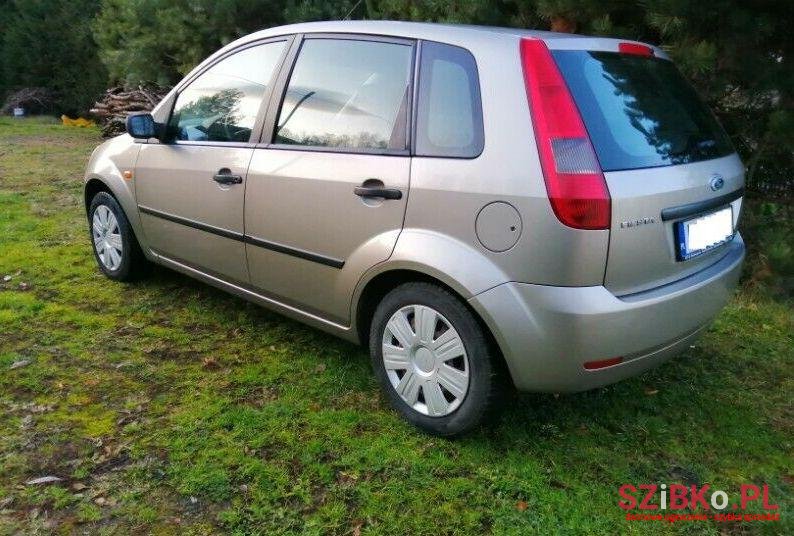 2004' Ford Fiesta photo #1