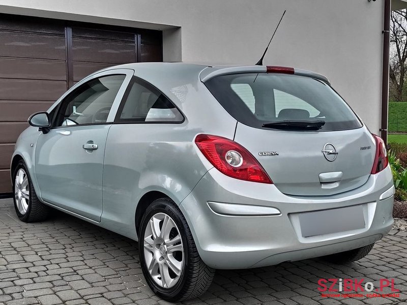 2010' Opel Corsa 1.2 16V Enjoy photo #3