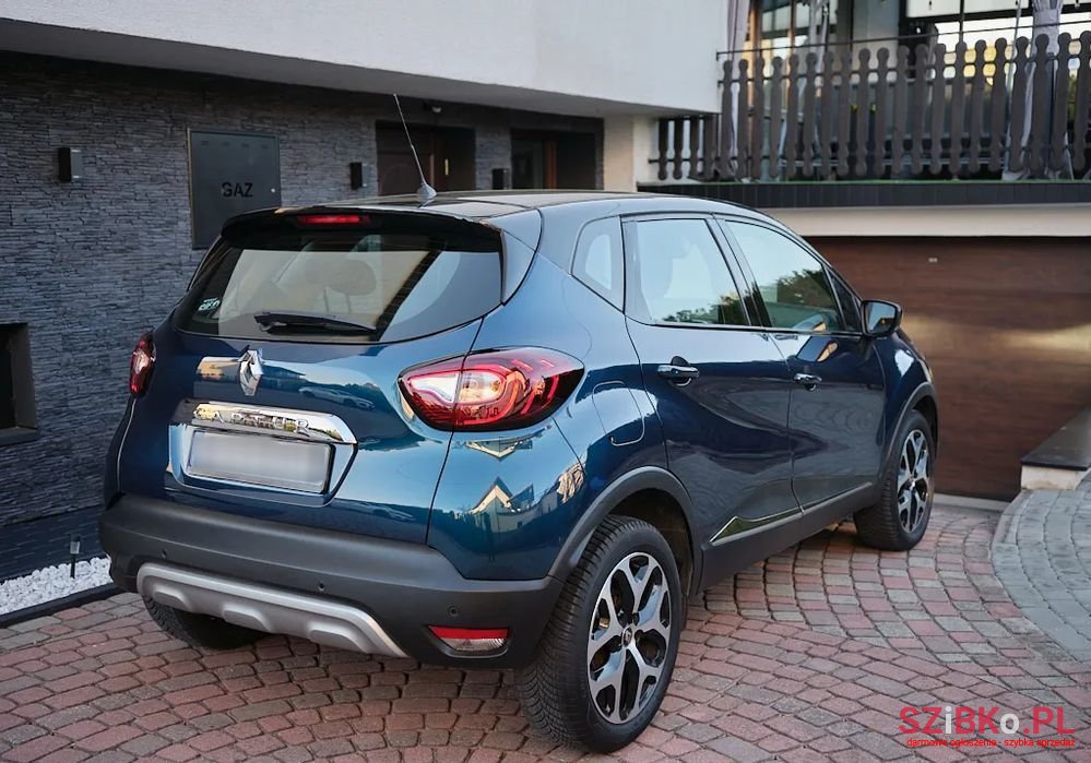 2017' Renault Captur 0.9 Energy Tce Intens photo #2