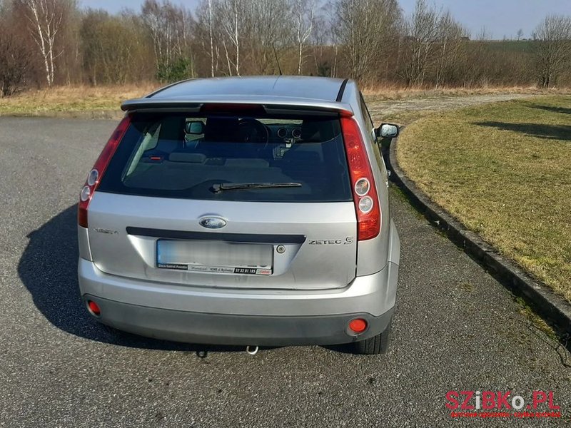 2006' Ford Fiesta 1.3 Ambiente photo #2