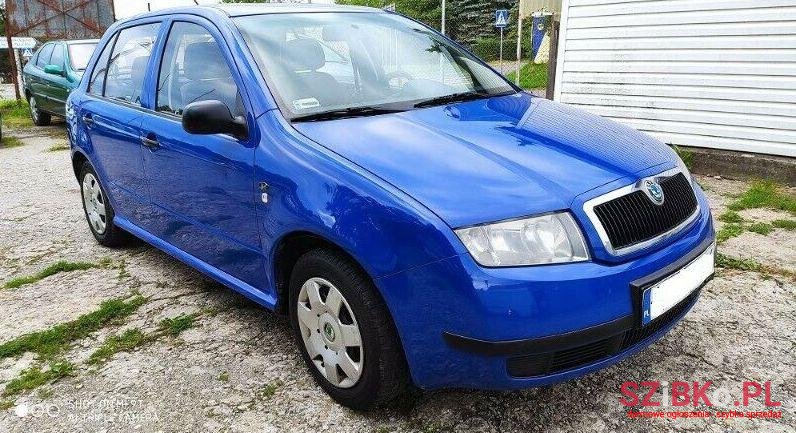 2002' Skoda Fabia photo #1