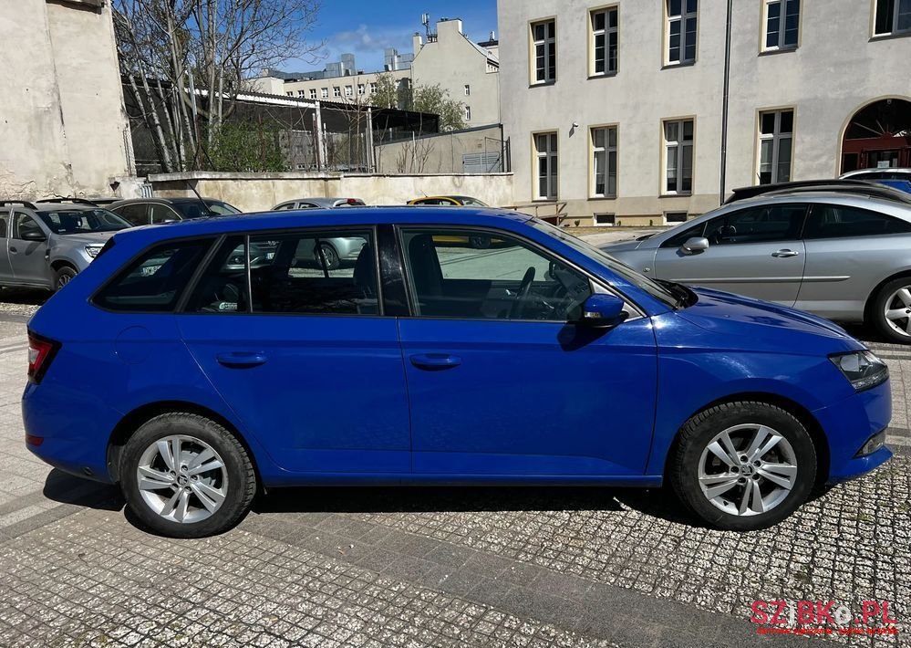 2020' Skoda Fabia 1.0 Ambition photo #4