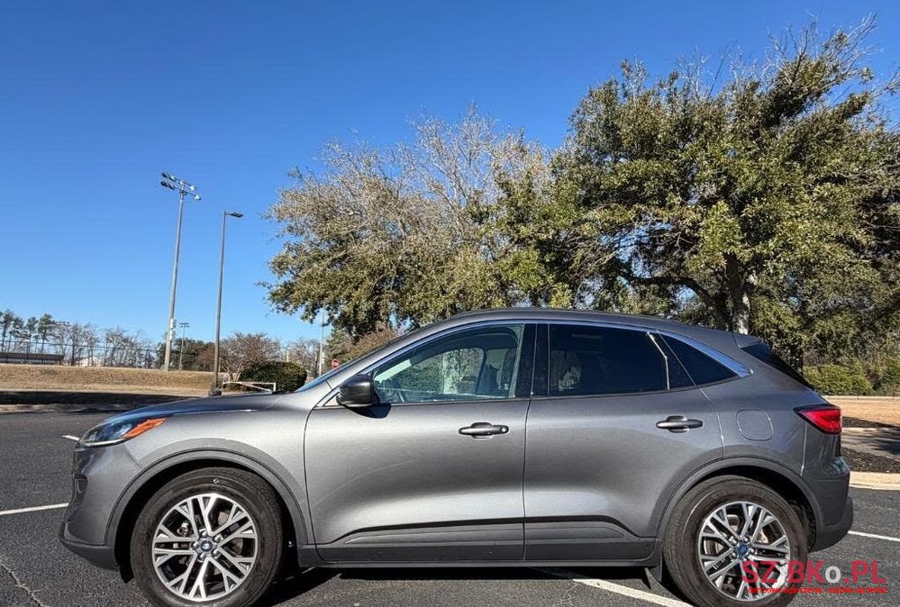 2021' Ford Kuga photo #3