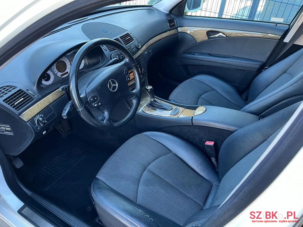 2008' Mercedes-Benz E-Class 280 Cdi photo #5