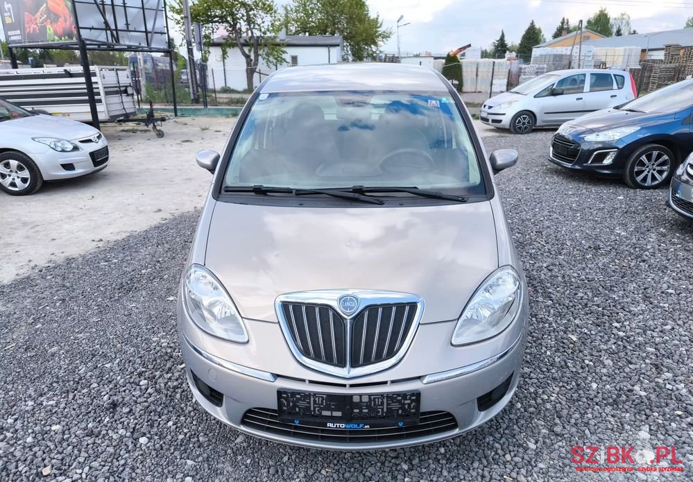 2009' Lancia Musa 1.4 8V photo #4