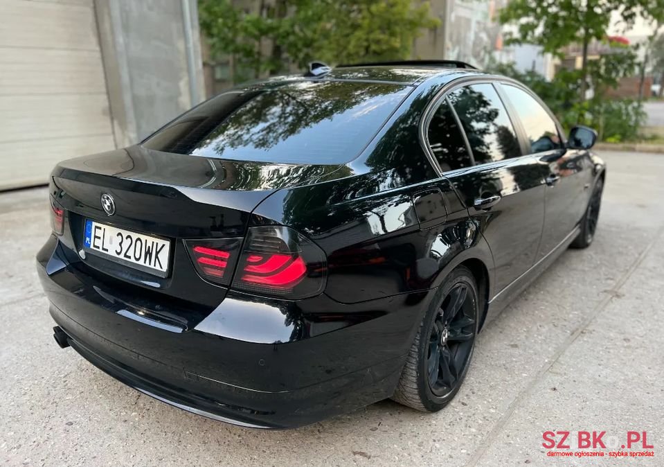 2010' BMW Seria 3 Ver-320D photo #4