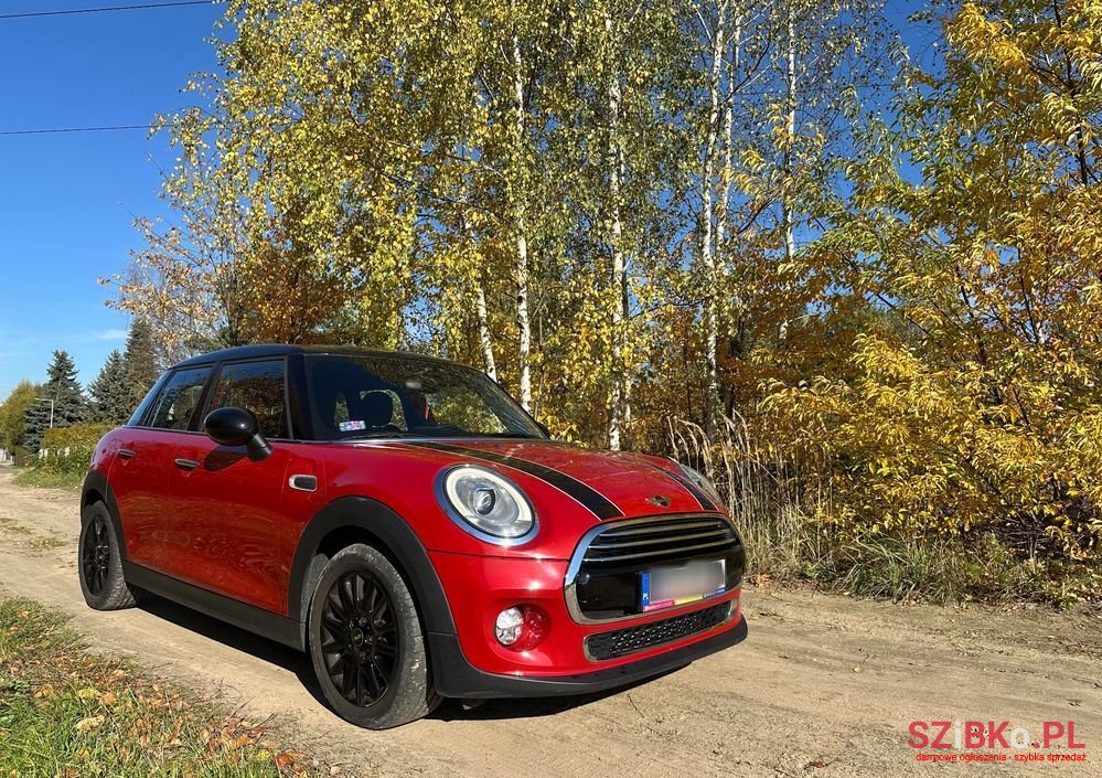 2014' MINI Cooper Standard photo #3