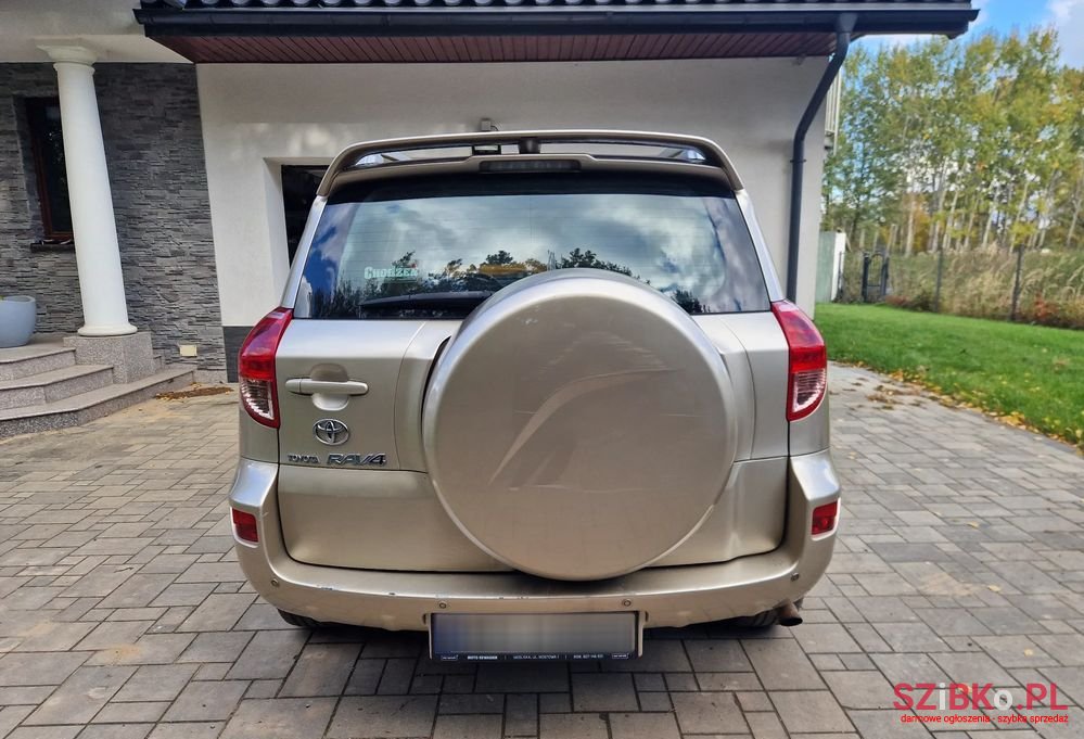 2007' Toyota RAV4 2.2 D-4D Premium photo #5