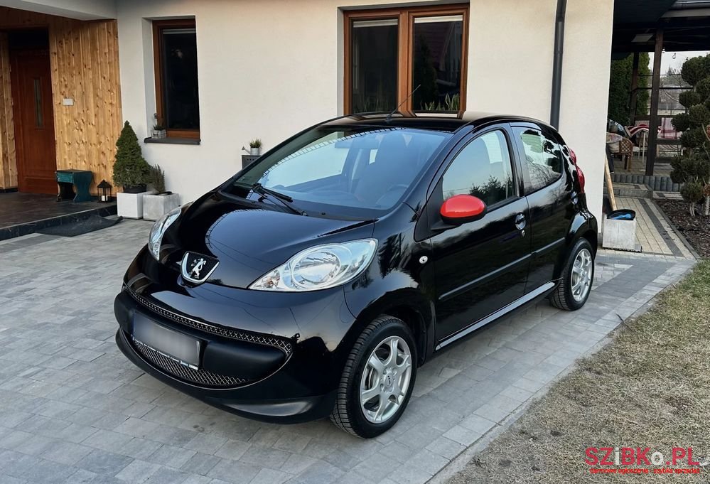 2008' Peugeot 107 photo #1