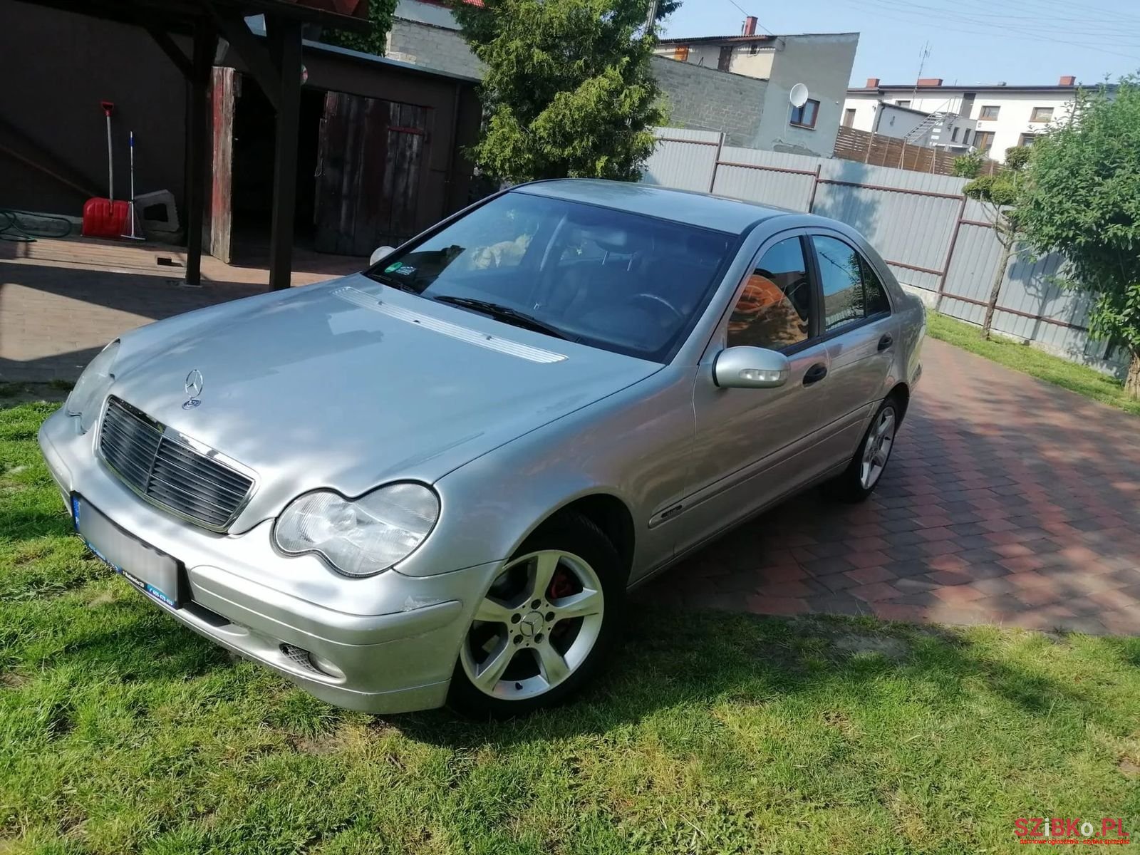 2003' Mercedes-Benz C-Class photo #2