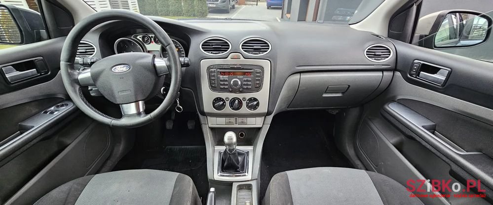 2010' Ford Focus 1.6 Tdci Style photo #4