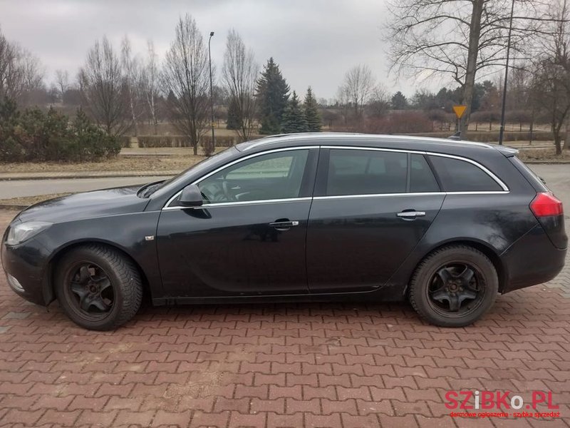 2010' Opel Insignia photo #1