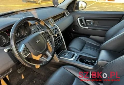 2017' Land Rover Discovery Sport 2.0 Td4 Hse photo #3