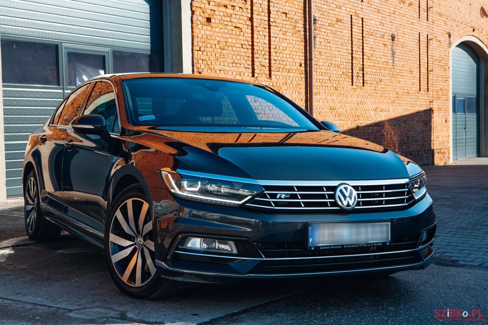 2017' Volkswagen Passat photo #1