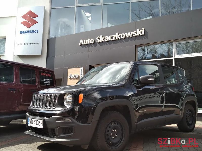 2018' Jeep Renegade photo #4