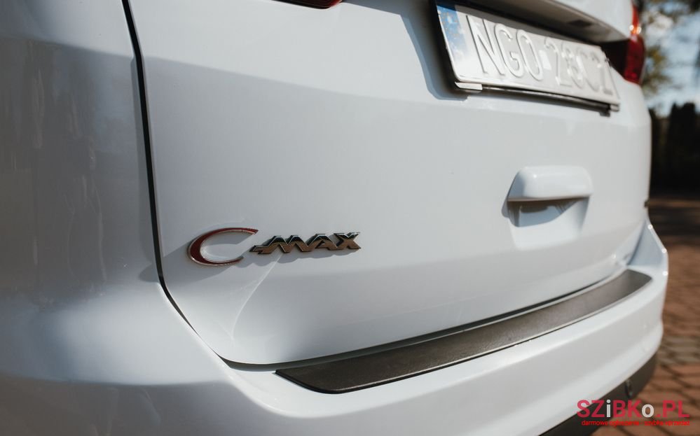 2018' Ford Grand C-MAX photo #4