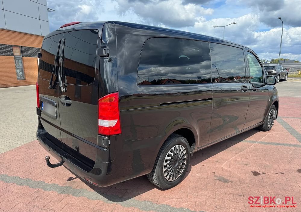 2017' Mercedes-Benz Vito photo #5