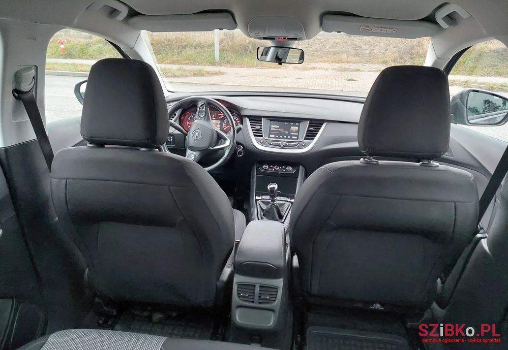 2018' Opel Grandland X photo #2