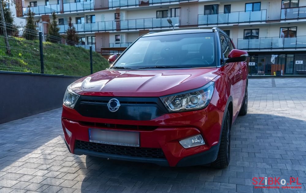 2015' SsangYong Tivoli 1.6 Active photo #1