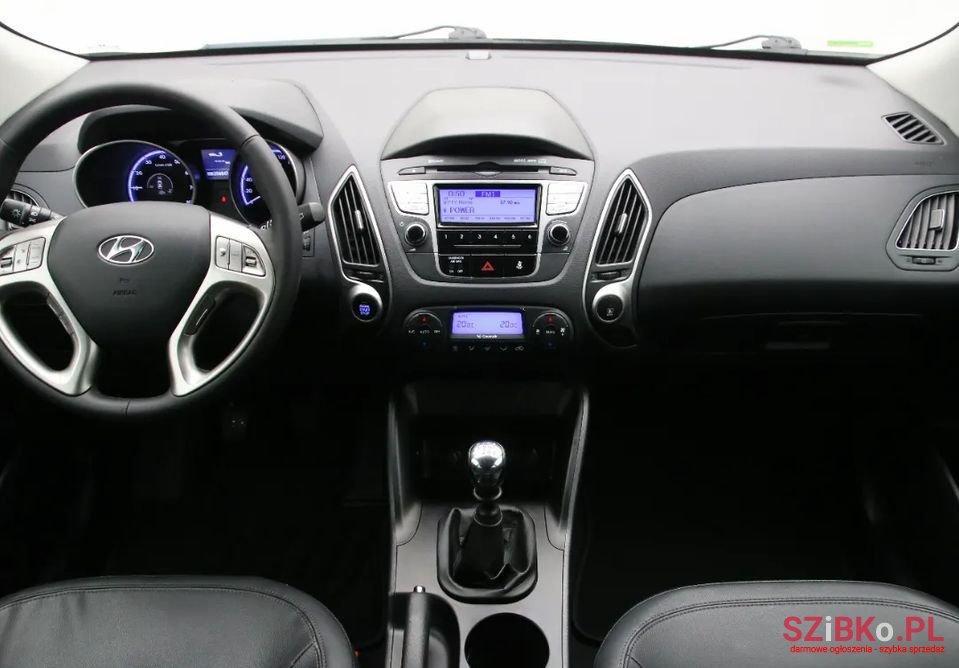 2012' Hyundai ix35 photo #2