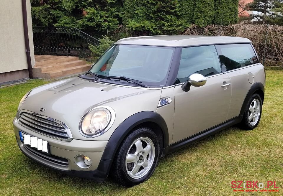 2011' MINI Clubman photo #2