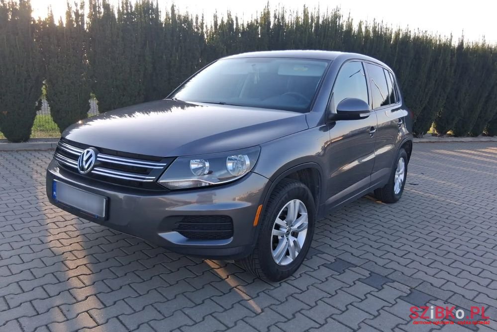 2012' Volkswagen Tiguan photo #1