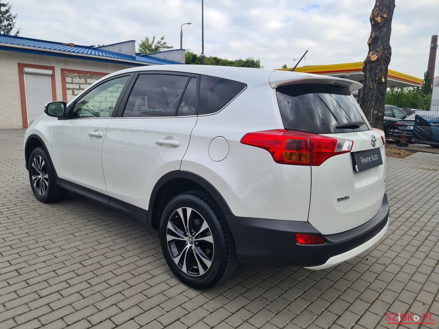 2015' Toyota RAV4 photo #3