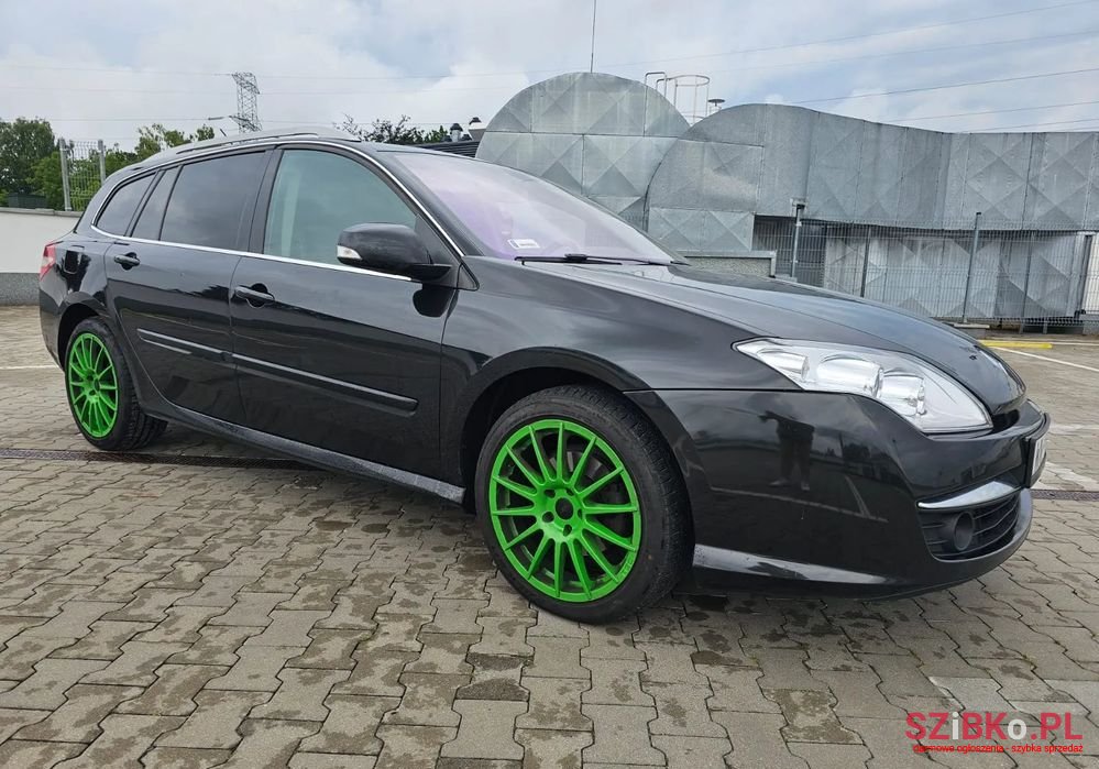 2008' Renault Laguna photo #2