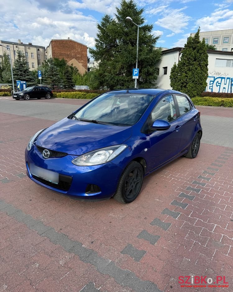 2008' Mazda 2 1.4 Cd Exclusive photo #2