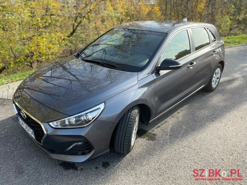 2019' Hyundai i30 photo #2