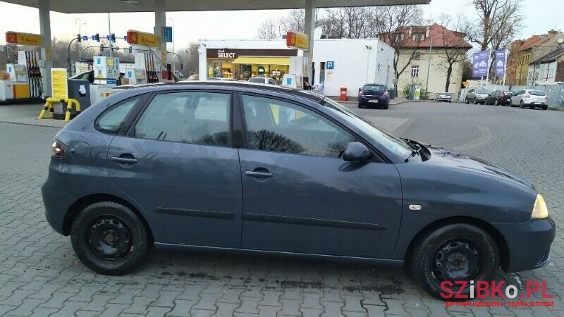2006' SEAT Ibiza photo #1